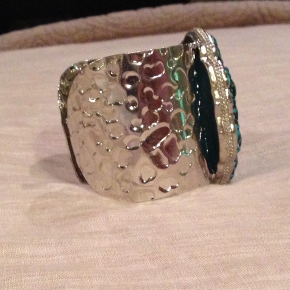 Turquoise cuff - Picture 3 of 3