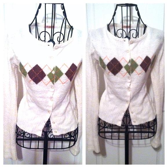 🎀Creme Argyle Cardigan🎀