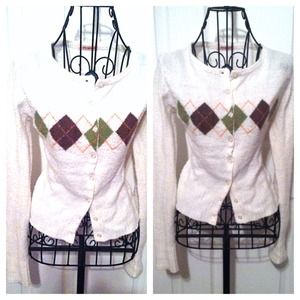 🎀Creme Argyle Cardigan🎀