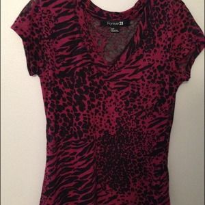 Berry leopard t-shirt