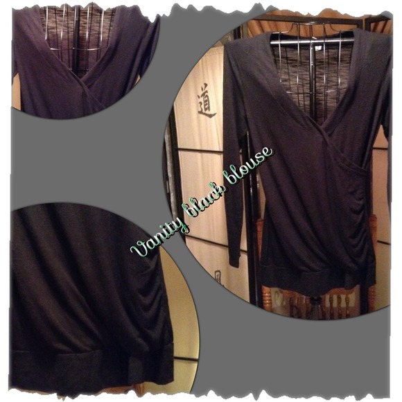 Vanity Blouse - Picture 2 of 2