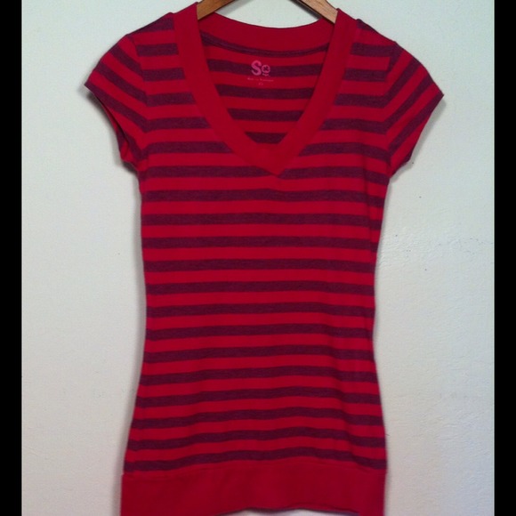 💗Pink Striped Cute Shirt💗 - Picture 1 of 3