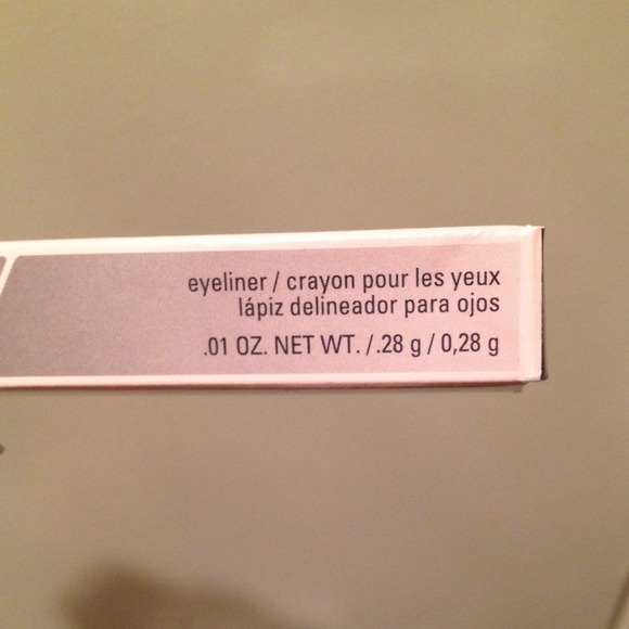 👀Mary Kay Brown Eyeliner👀 - Picture 3 of 4