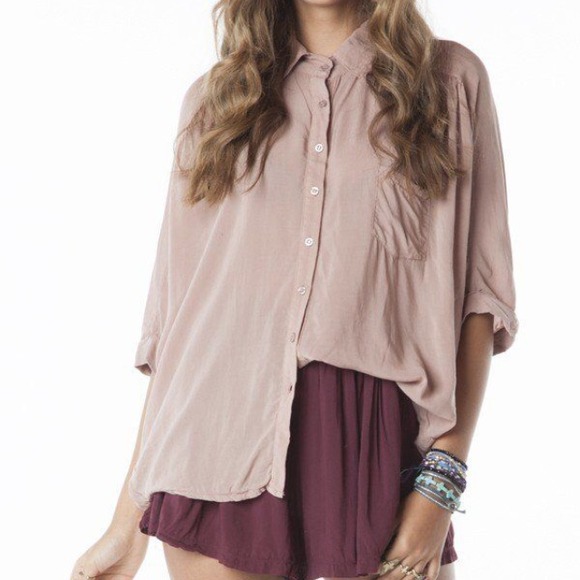 Brandy Melville Maeli bottom down dusty pink top