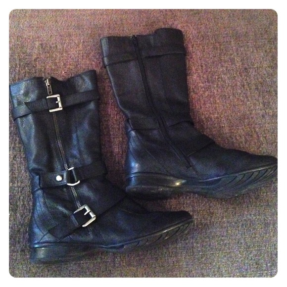 Black boots