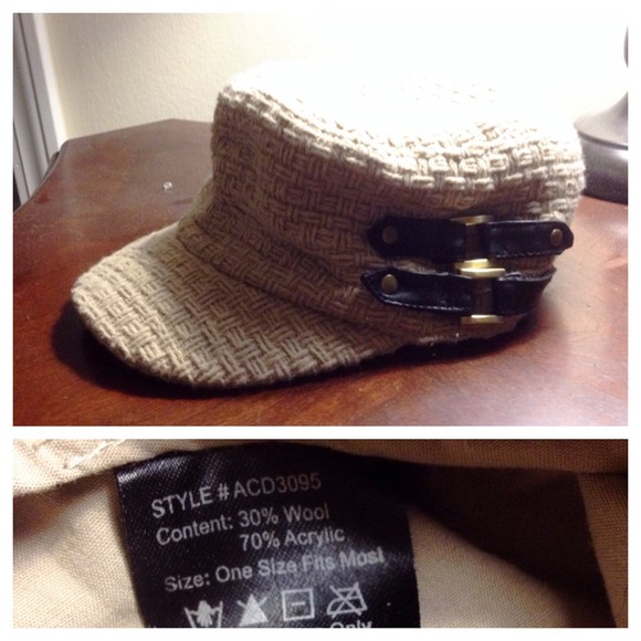 BUNDLED Tan wool-blend hat