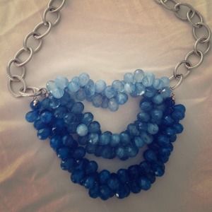 Blue chunky beaded necklace