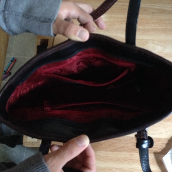 Brighton Leather Handbag with Heart - Picture 3 of 3