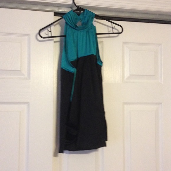 Green and block top