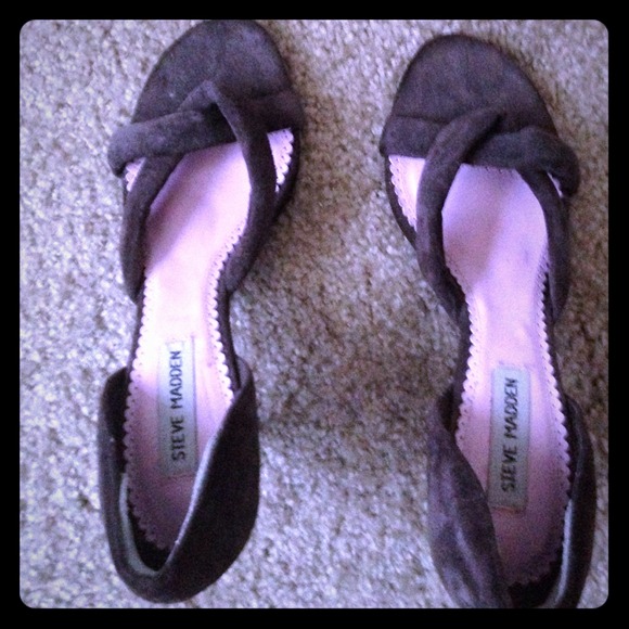 Steve Madden brown suede heels