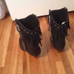 Black boots with rhinestones. Never warn and cute!