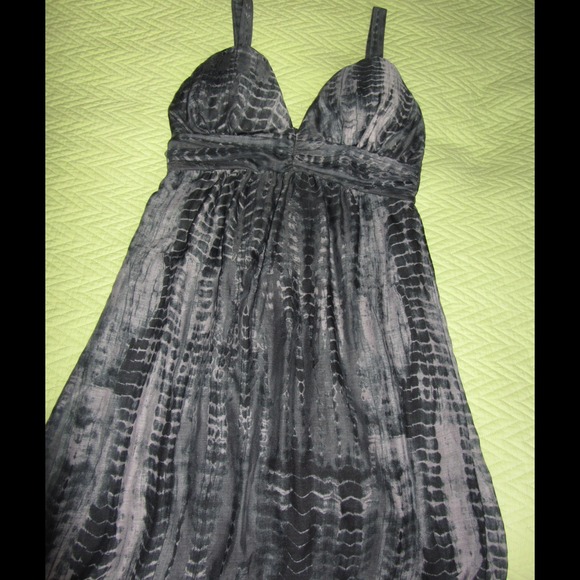 SOLD ON FACEBOOK - Picture 2 of 4