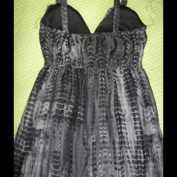 SOLD ON FACEBOOK - Picture 3 of 4