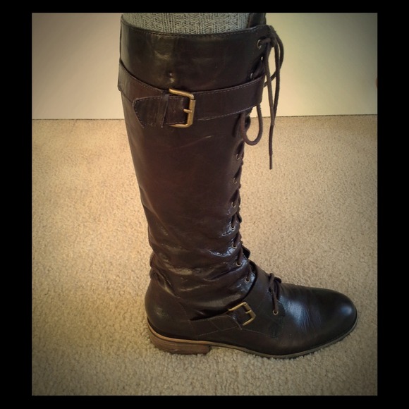 REDUCED! Brown leather boots with tread.