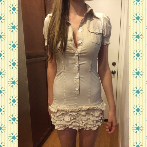 🍉SALE🍍BEBE Beige Ruffle Dress - Picture 1 of 4