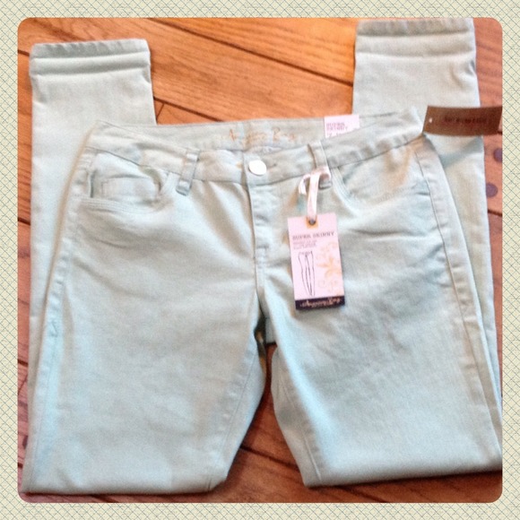 Bundled 🌀HPx2 🎉 NWT Mint Green Skinny Jeans - Picture 2 of 3