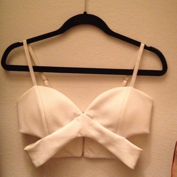 Daring Cutout Crop