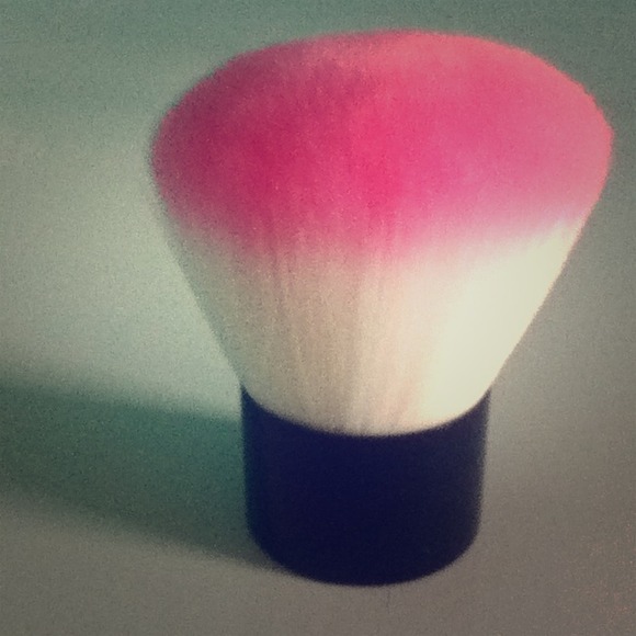 Make up kabuki brush