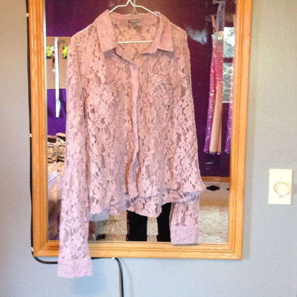 Purple lace floral top!