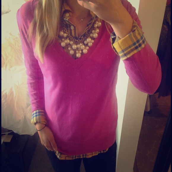 🚫SOLD🚫J.Crew V-neck Fuchsia Sweater