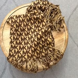 Michael Kors scarf