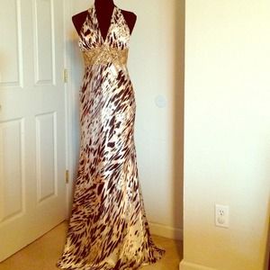 🔥Reduced🔥 NWOT Cheetah dress with gold beads