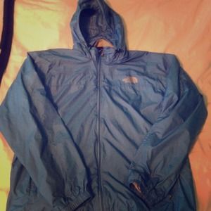 REDUCED!!North face wind breaker🌈REDUCED!!