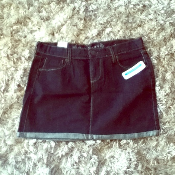 Size 6 demin old navy mini skirt