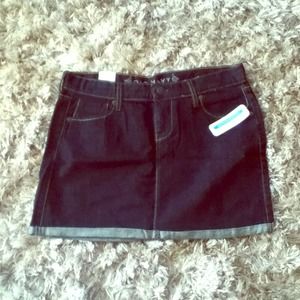 Size 6 demin old navy mini skirt