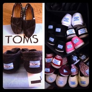 ✨Sold on ebay✨ USED TOMS CLASSIC CORDUROY BLACK 7.