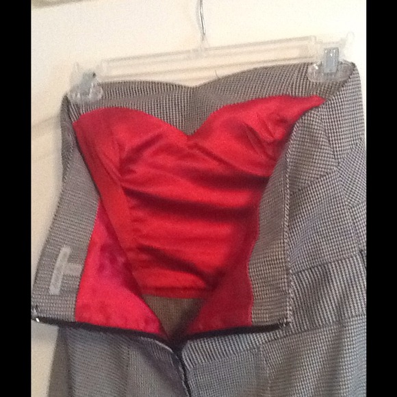 Cute Houndstooth Dress - Picture 4 of 4