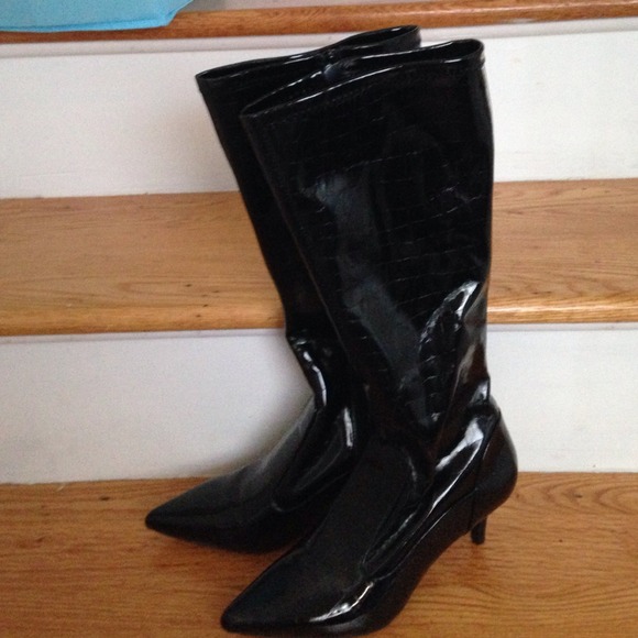 Patent leather  ⬇️ priced dropped 20 bucks