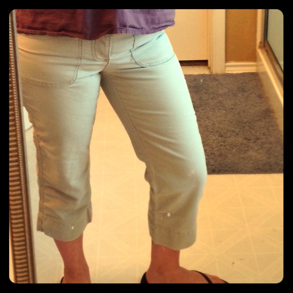 💢REDUCED American Eagle Capris💢