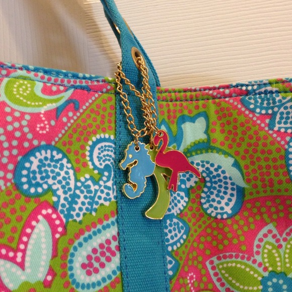 SOLD IN BUNDLE FOR JEN....Beach Bag/Tote - Picture 2 of 4