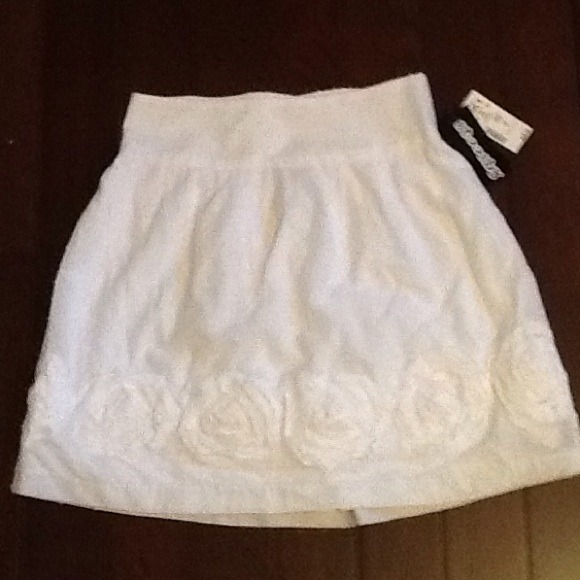 White cotton skirt