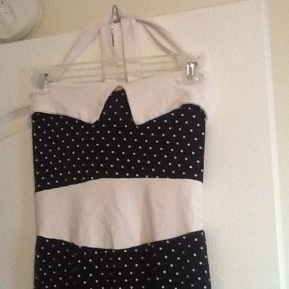 'PinUp Girl' style Polka Dot Dress - Picture 2 of 4