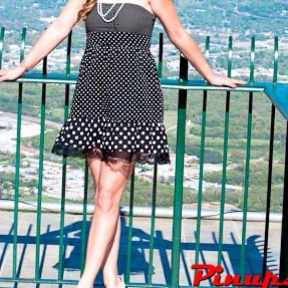 'PinUp Girl' style Polka Dot Dress - Picture 1 of 4