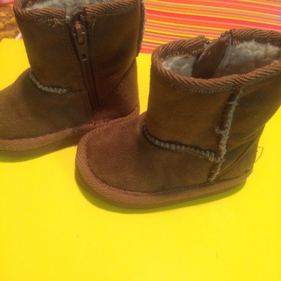 Baby girl boots
