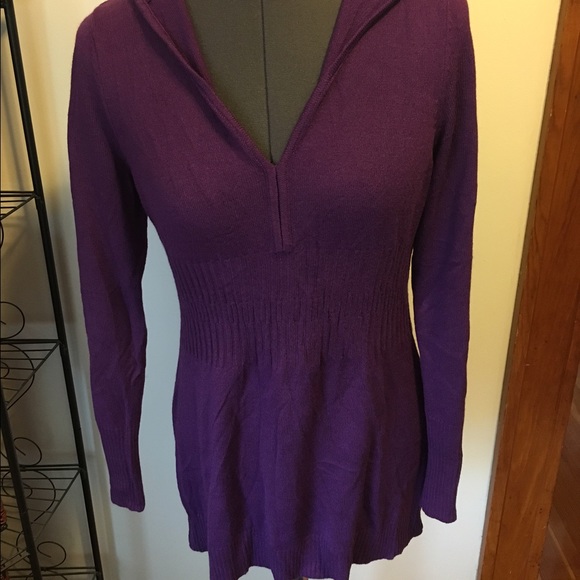 ♥️Purple Vneck New York &Co. sweater hood - Picture 2 of 6