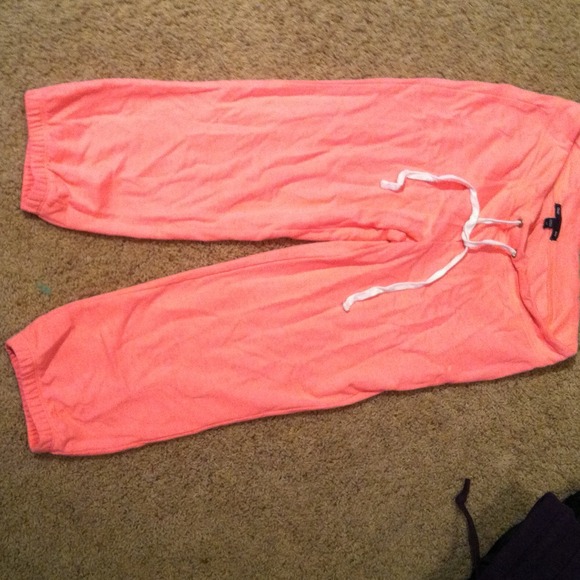 gap comfy capris