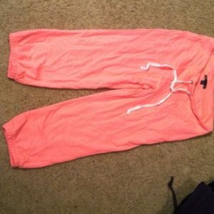 gap comfy capris
