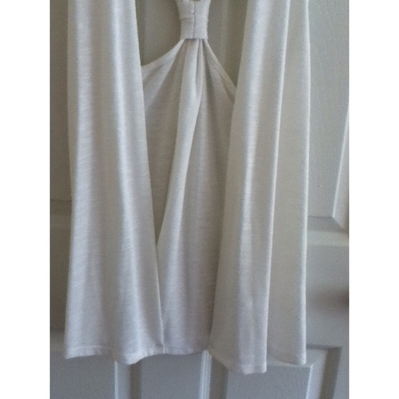 🚫SOLD🚫 White sleeveless cardigan with open back - Picture 2 of 4