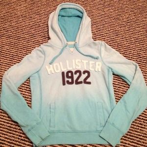⭐️ Hollister hoodie