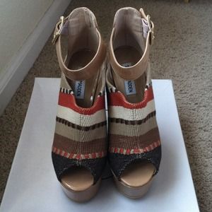 Steve Madden Women's Kennyya Wedge Sandal