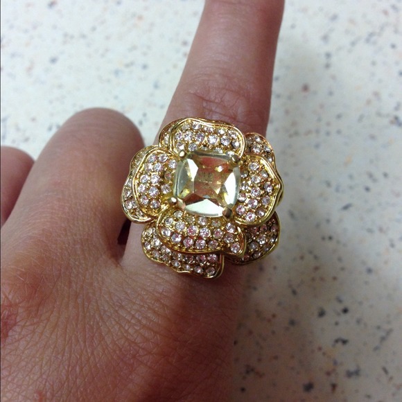 BUNDLED Stella & Dot Belle Fleur Ring - Picture 2 of 4