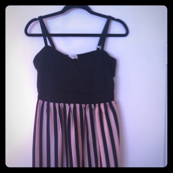 Dusty pink. Stripped dress