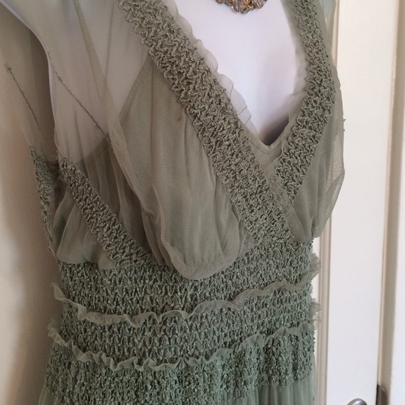 Vintage Inspired Dress in Sage - Picture 2 of 2