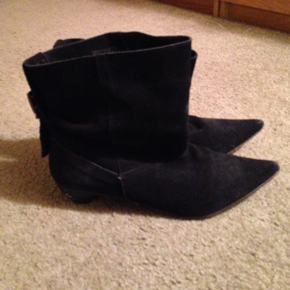 Steve Madden black boots