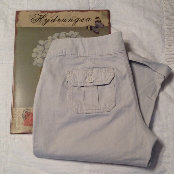 Old Navy Pants - ⭐️Clearance! $5 2/9 3/12 off white sailor pants