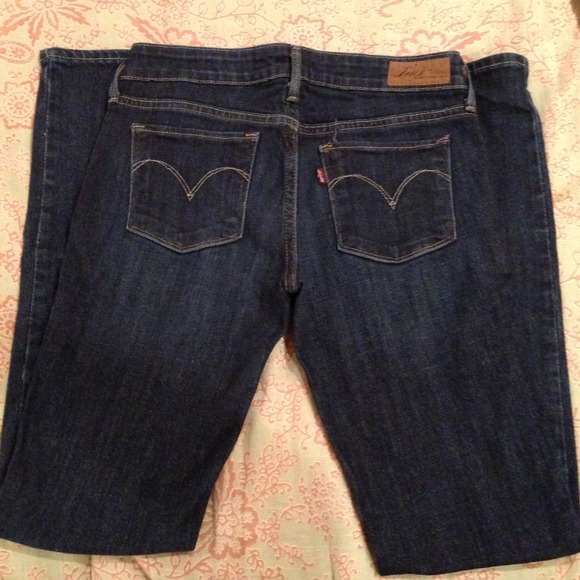 Levi's dark wash skinny jeans